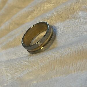 Chic Two-Tone Women's Ring Size 8